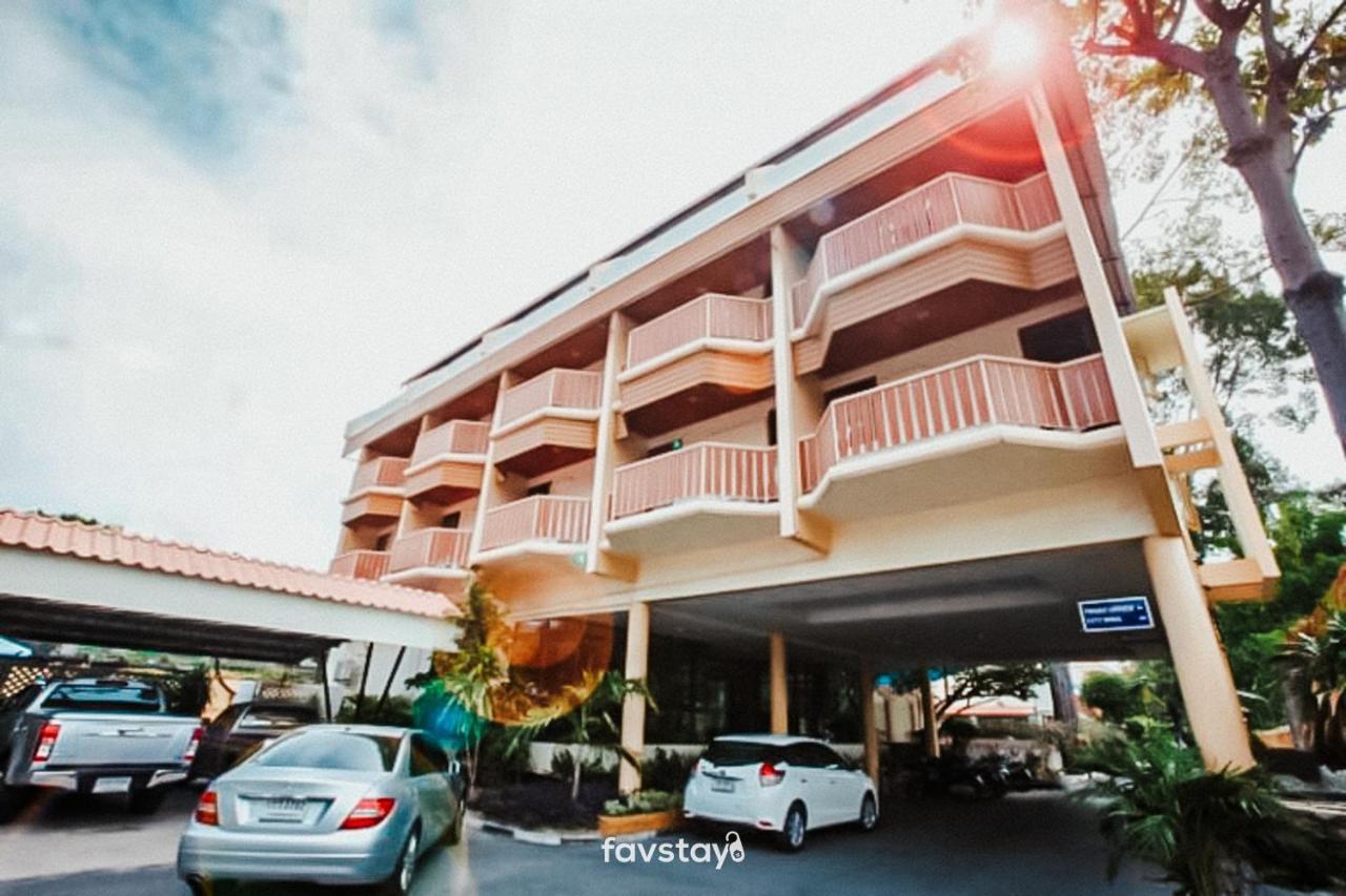 Twin Palms Suites And Residence 파타야 외부 사진