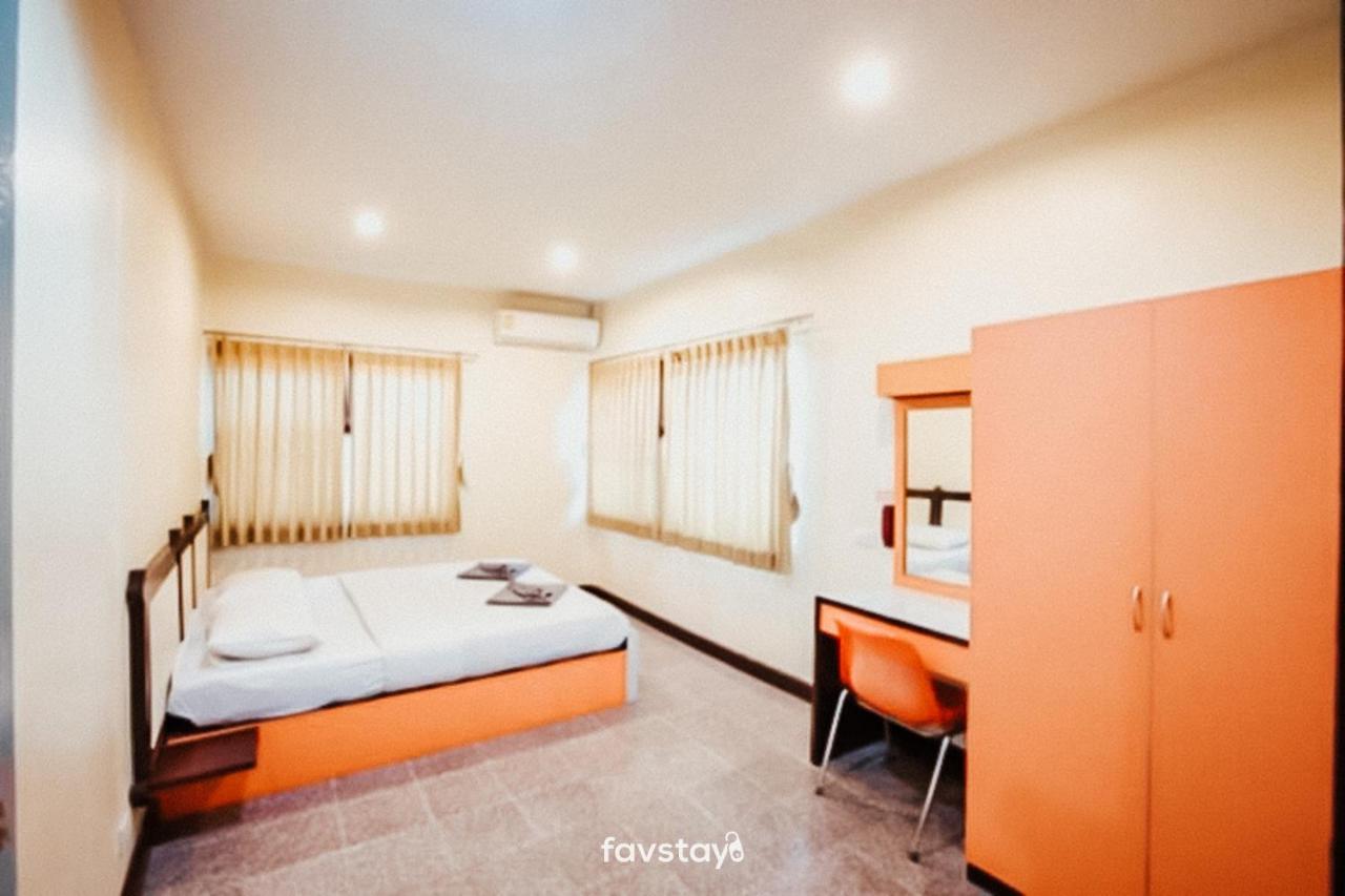 Twin Palms Suites And Residence 파타야 외부 사진