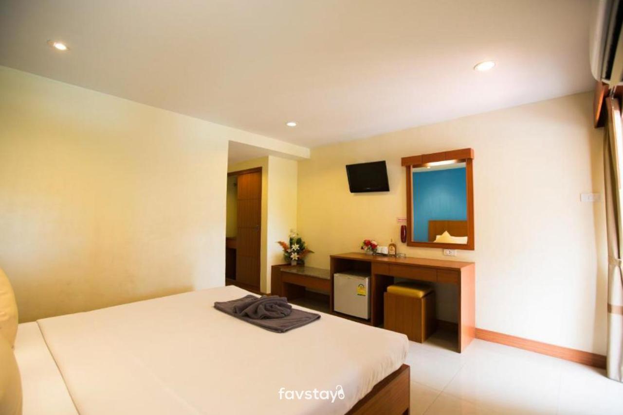 Twin Palms Suites And Residence 파타야 외부 사진