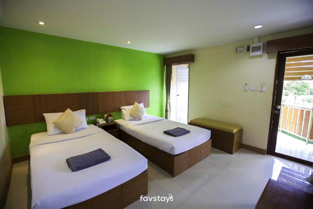 Twin Palms Suites And Residence 파타야 외부 사진